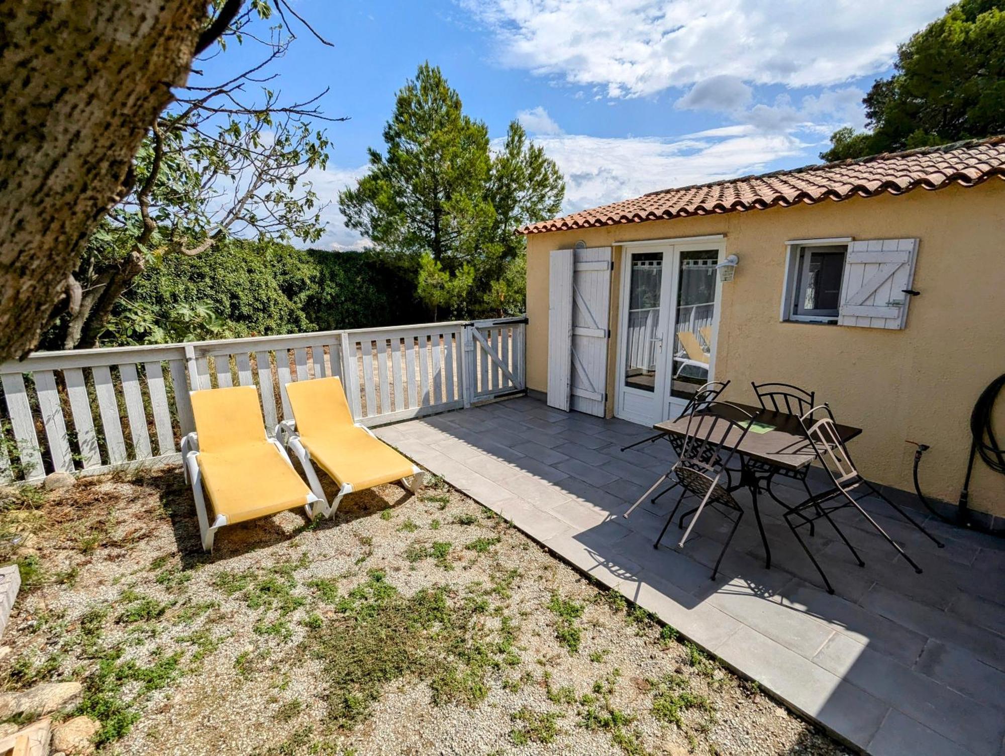 Studio Independant Tout Equipe Au Calme Saint-Jean-Pla-de-Corts Ngoại thất bức ảnh